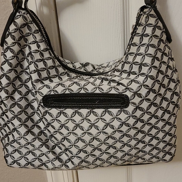 Purse - Picture 2 of 4